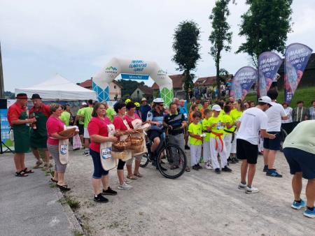 Slovenska bakla v Mirni Peci (17)